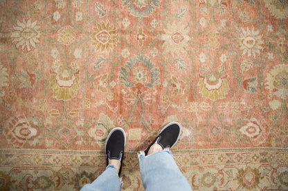 6.5x10 Vintage Distressed Mahal Carpet