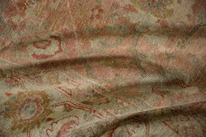 6.5x10 Vintage Distressed Mahal Carpet