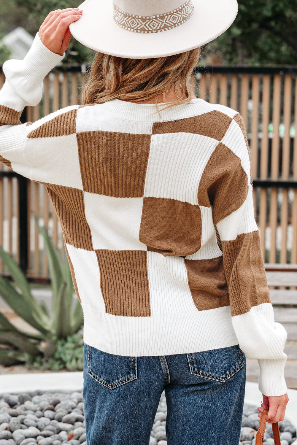 Sweter kardigan w kratę Julia z guzikami