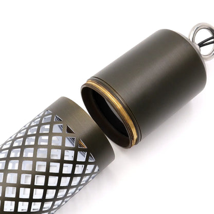 Lampada sospesa moderna in ottone pressofuso traforato con catena da 1 metro