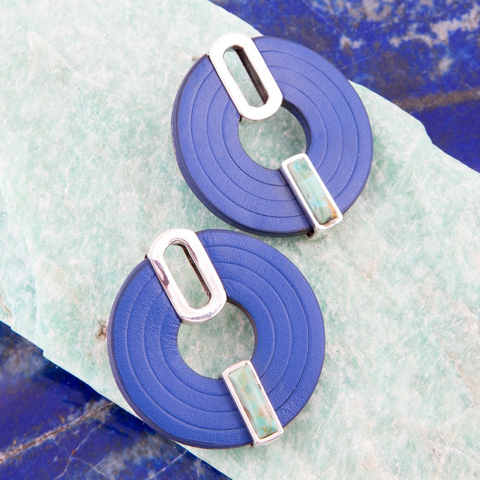 Orecchini in argento sterling con pelle e turchese blu discus
