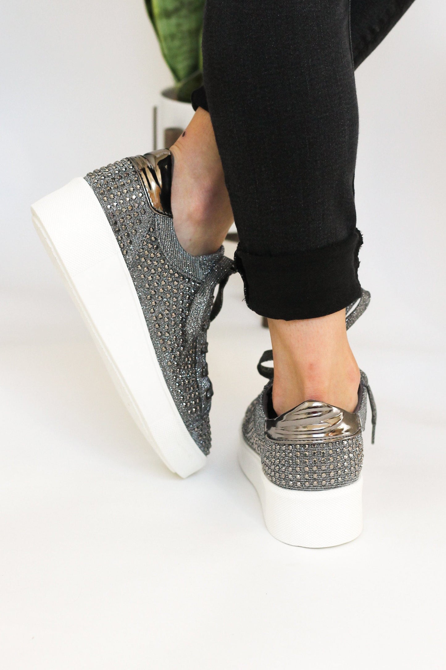 Sneaker Diva in peltro