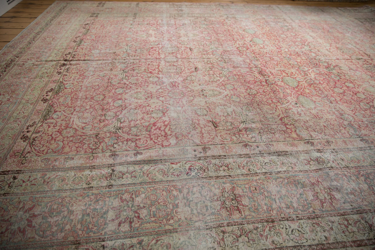 9.5x18.5 Antique Distressed Kermanshah Carpet