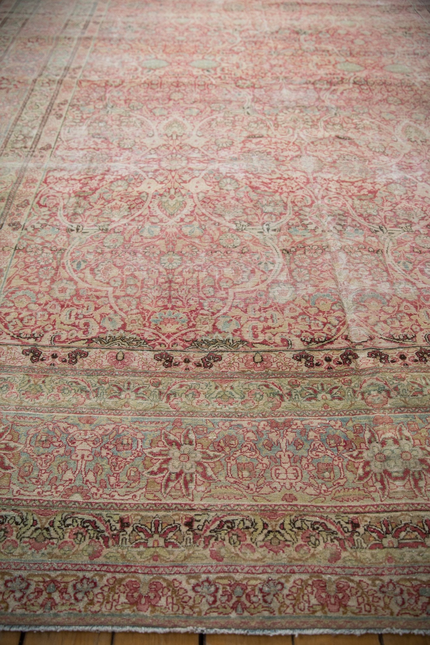 9.5x18.5 Antique Distressed Kermanshah Carpet