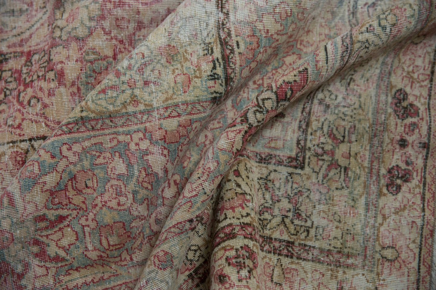 9.5x18.5 Antique Distressed Kermanshah Carpet