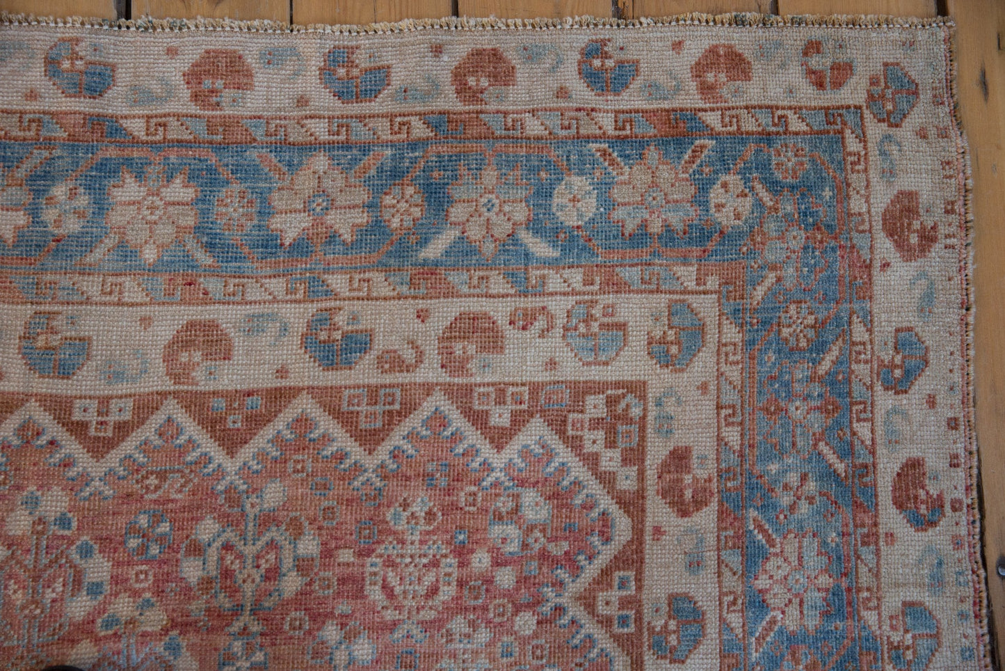 7.5x10 Vintage Distressed Qashqai Carpet