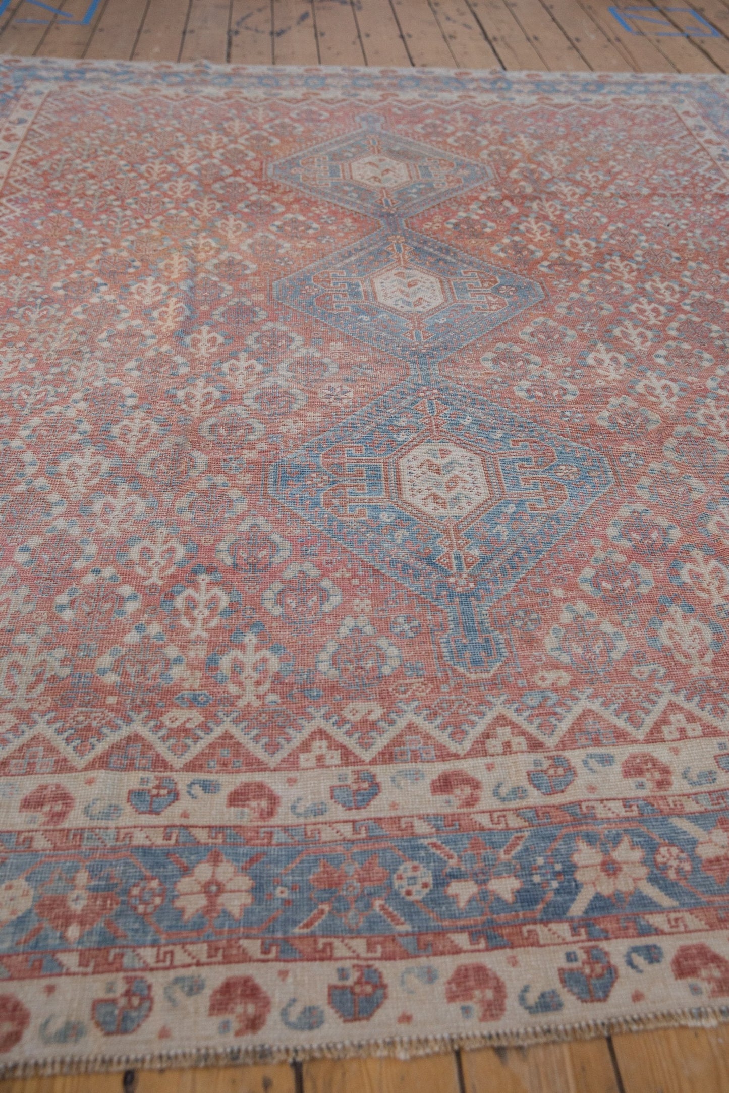 7.5x10 Vintage Distressed Qashqai Carpet