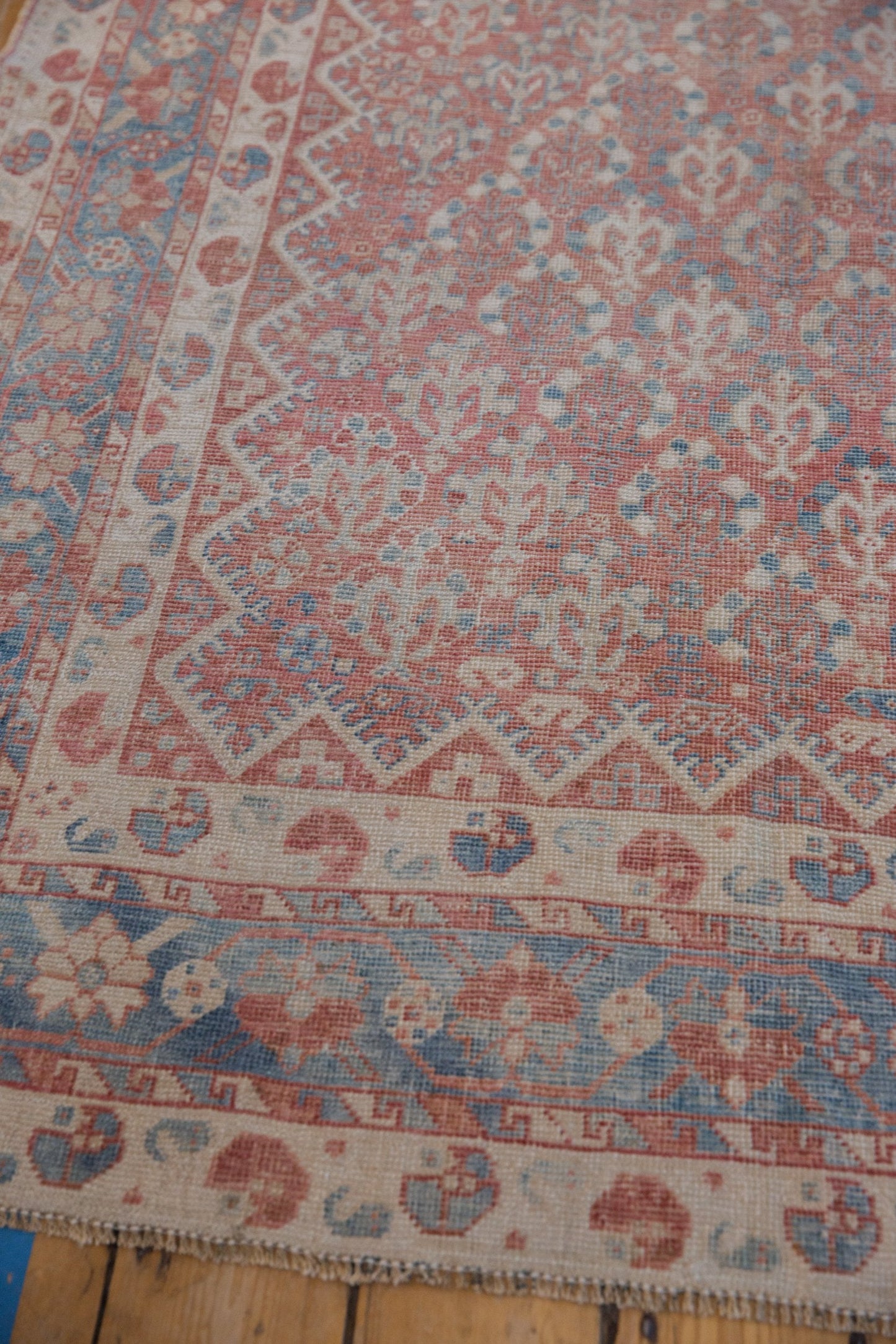 7.5x10 Vintage Distressed Qashqai Carpet