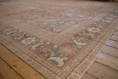 10.5x13 Vintage Distressed Mahal Carpet