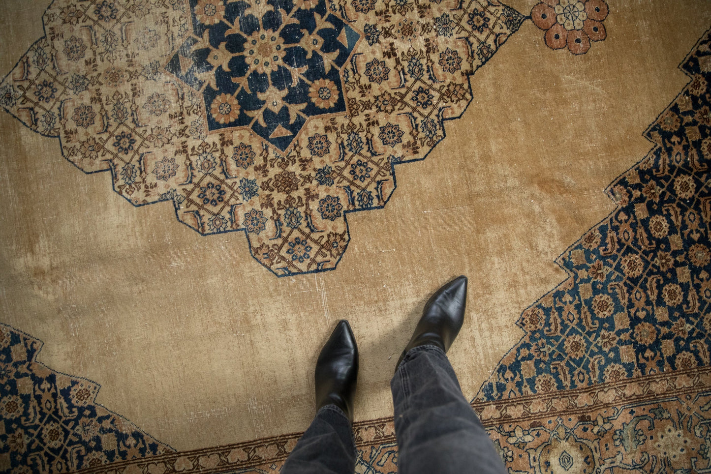 8.5x11 Vintage Distressed Tabriz Carpet