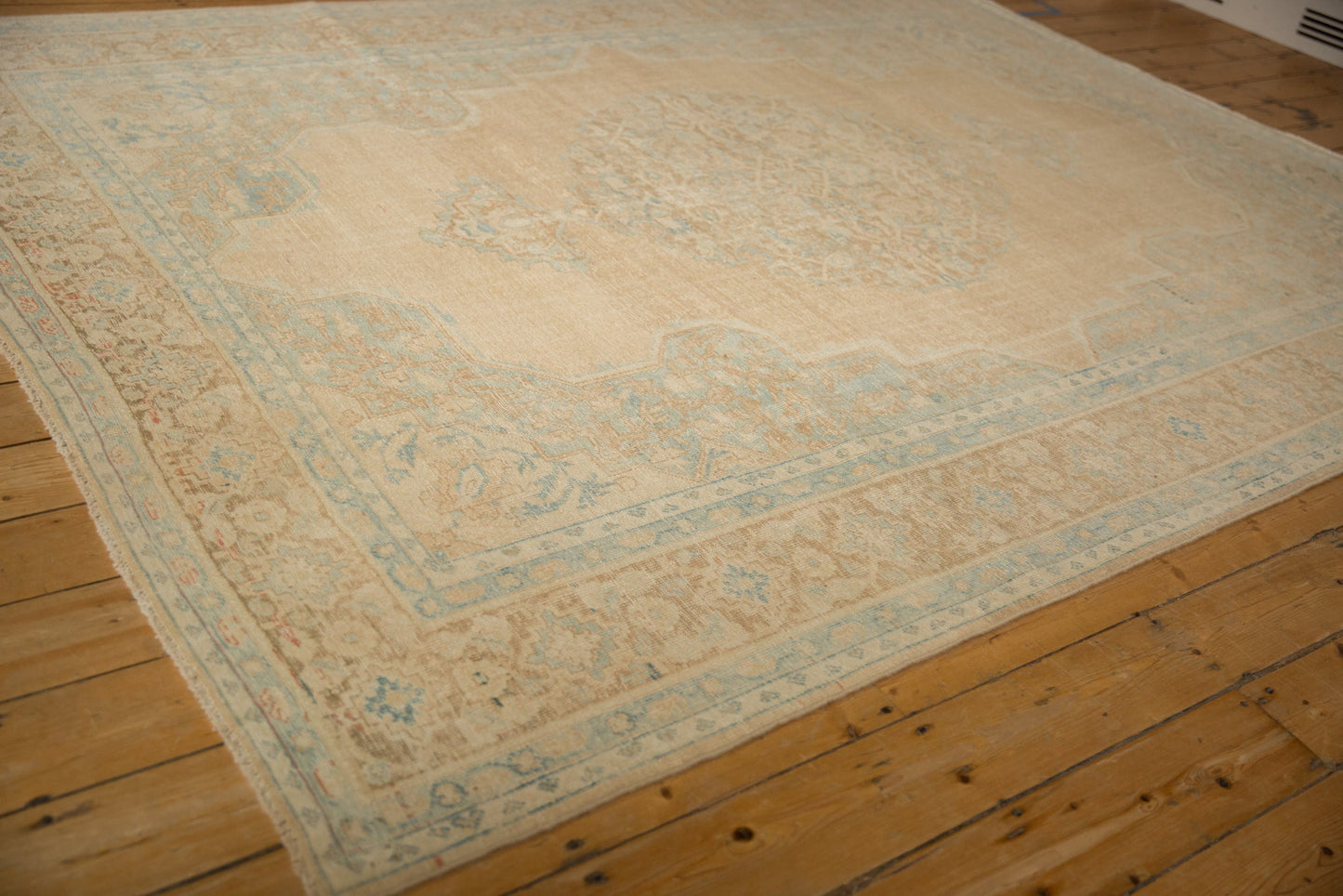 7.5x9.5 Vintage Distressed Birjand Carpet