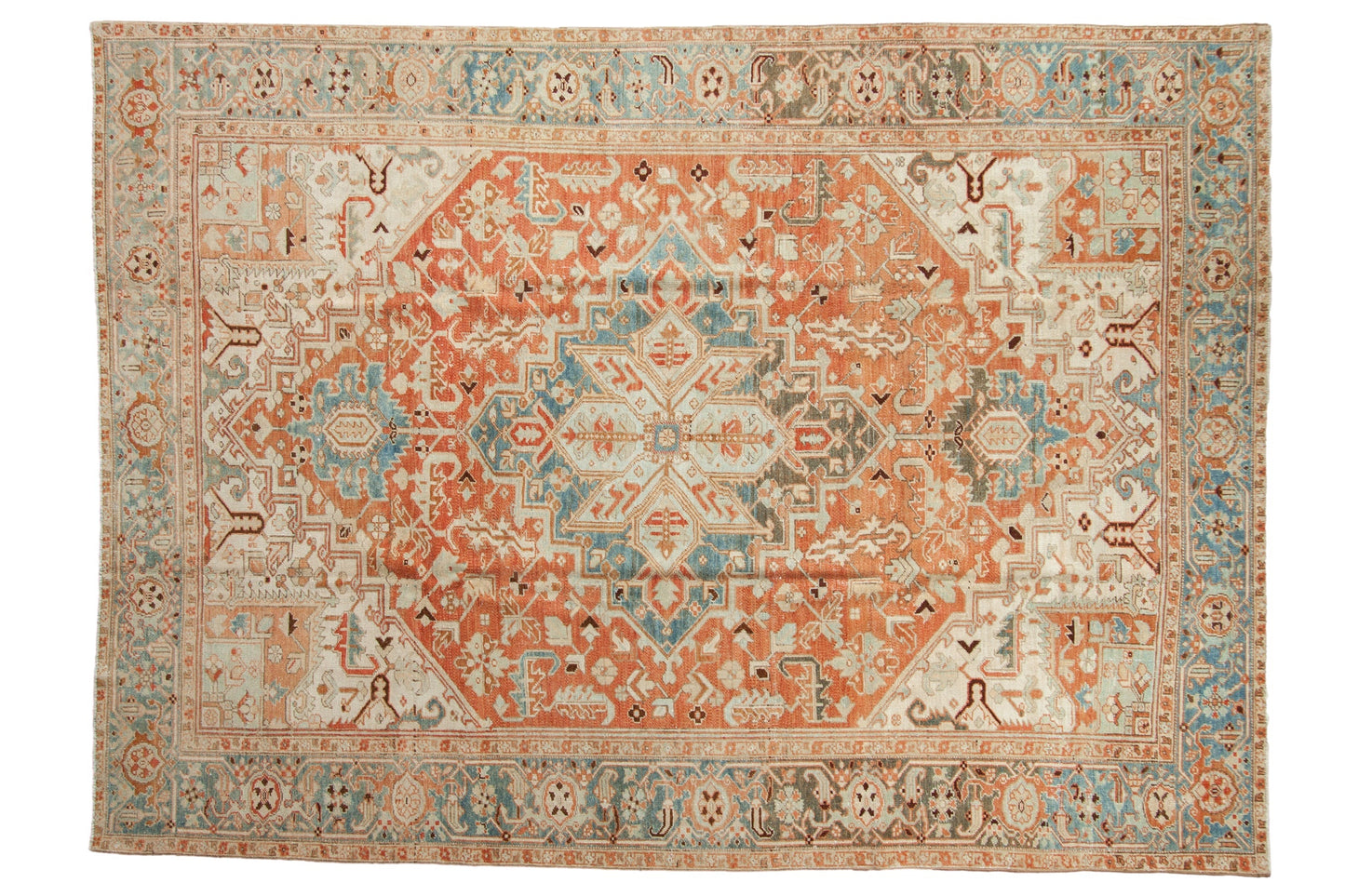 7.5x10.5 Vintage Distressed Heriz Carpet