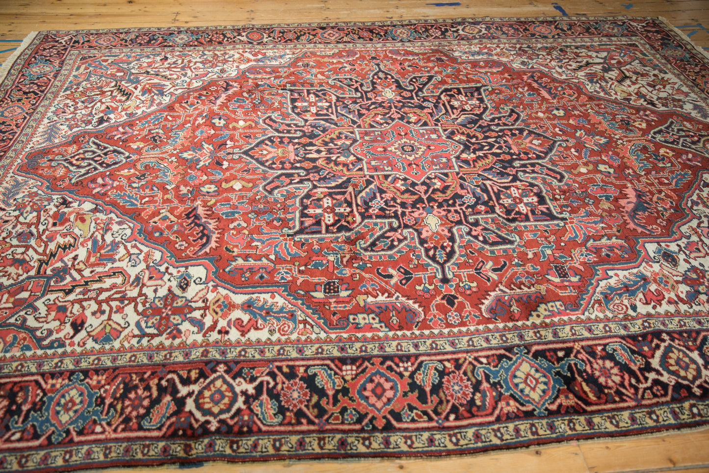 8x11 Vintage Ahar Carpet