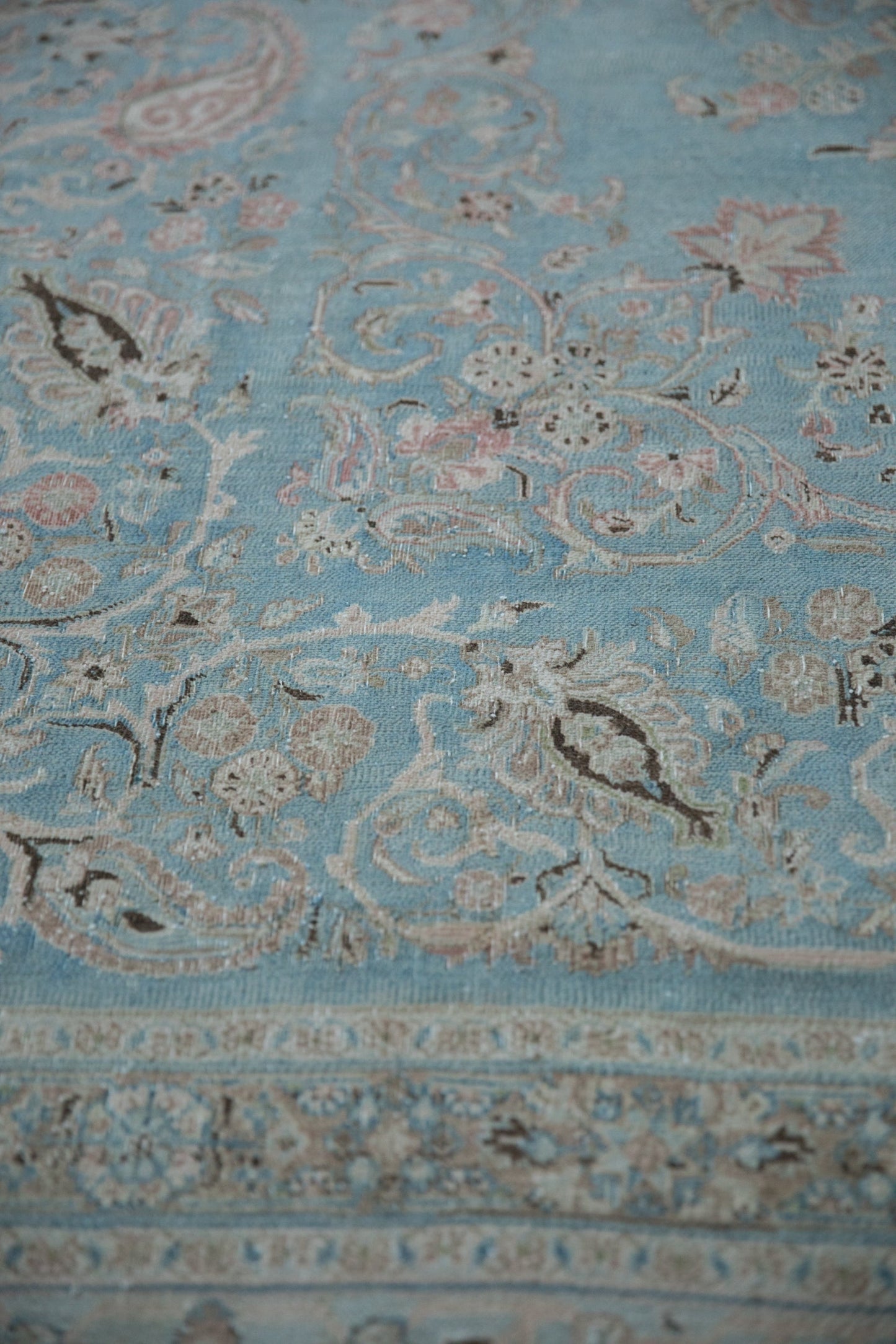 10x16.5 Vintage Distressed Meshed Carpet