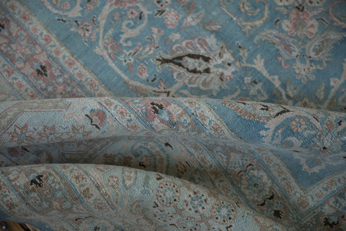 10x16.5 Vintage Distressed Meshed Carpet