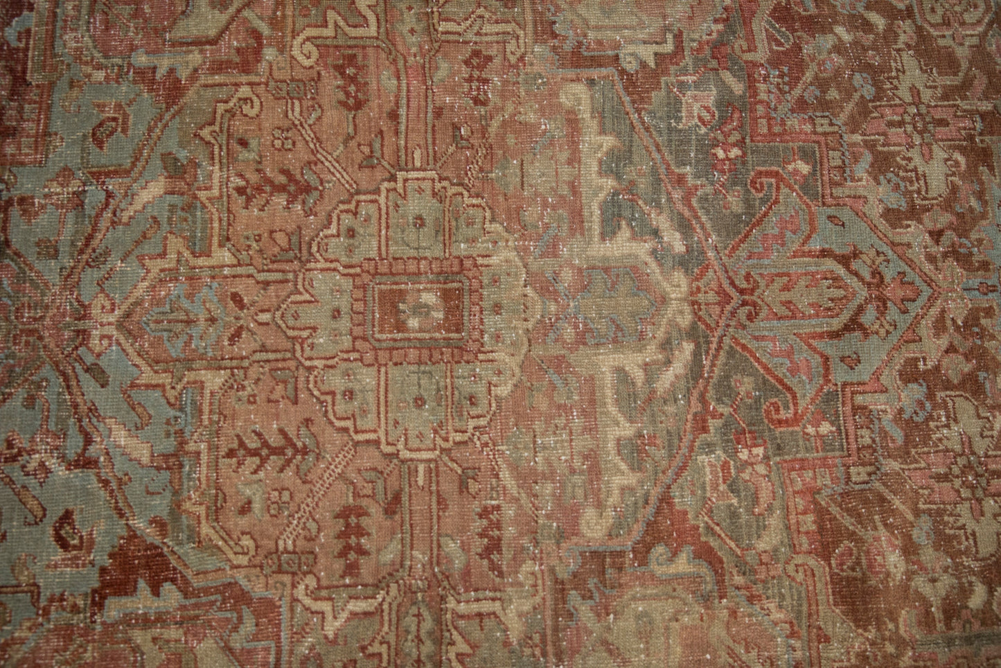 8x11.5 Vintage Distressed Heriz Carpet