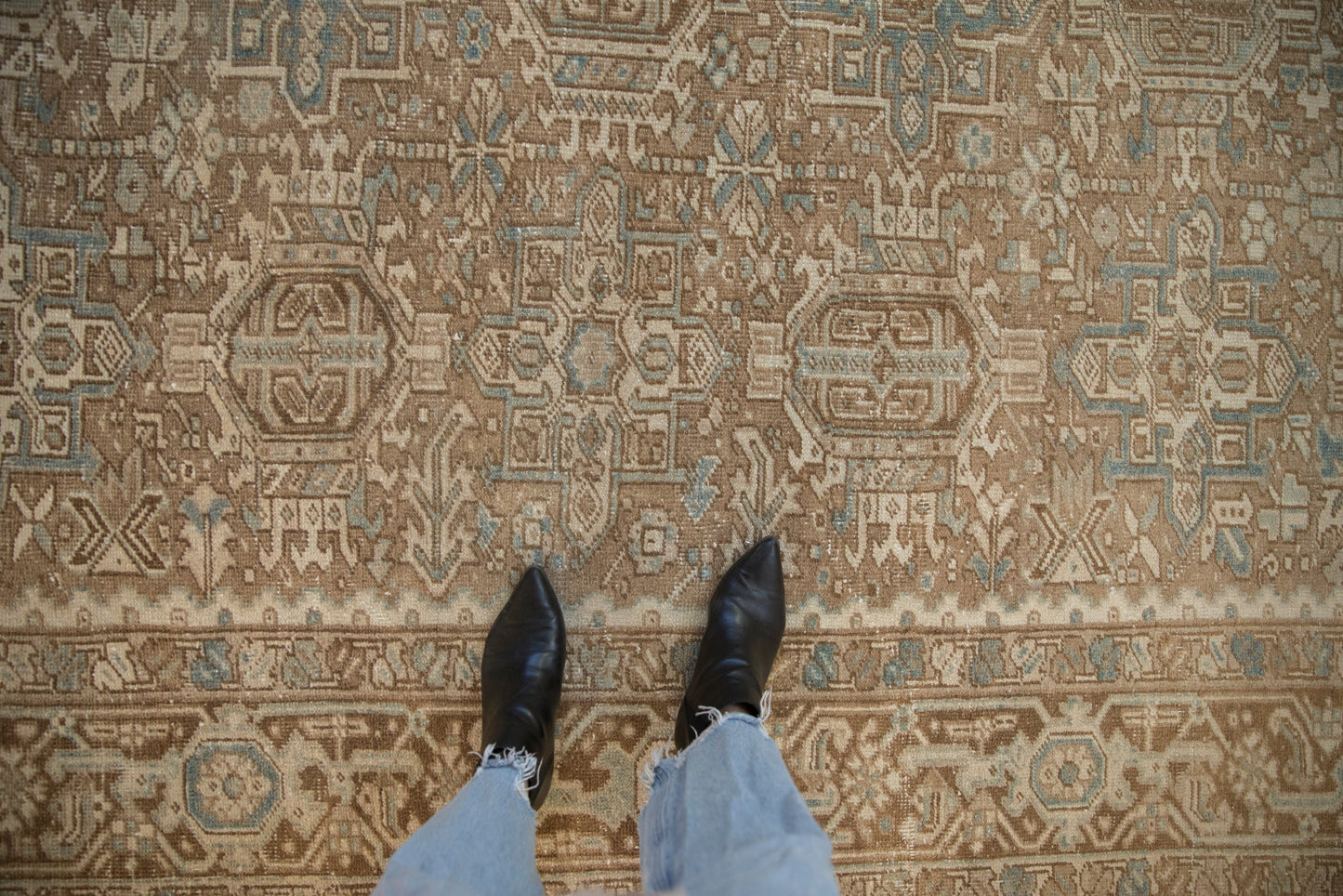 7.5x10 Vintage Distressed Heriz Carpet