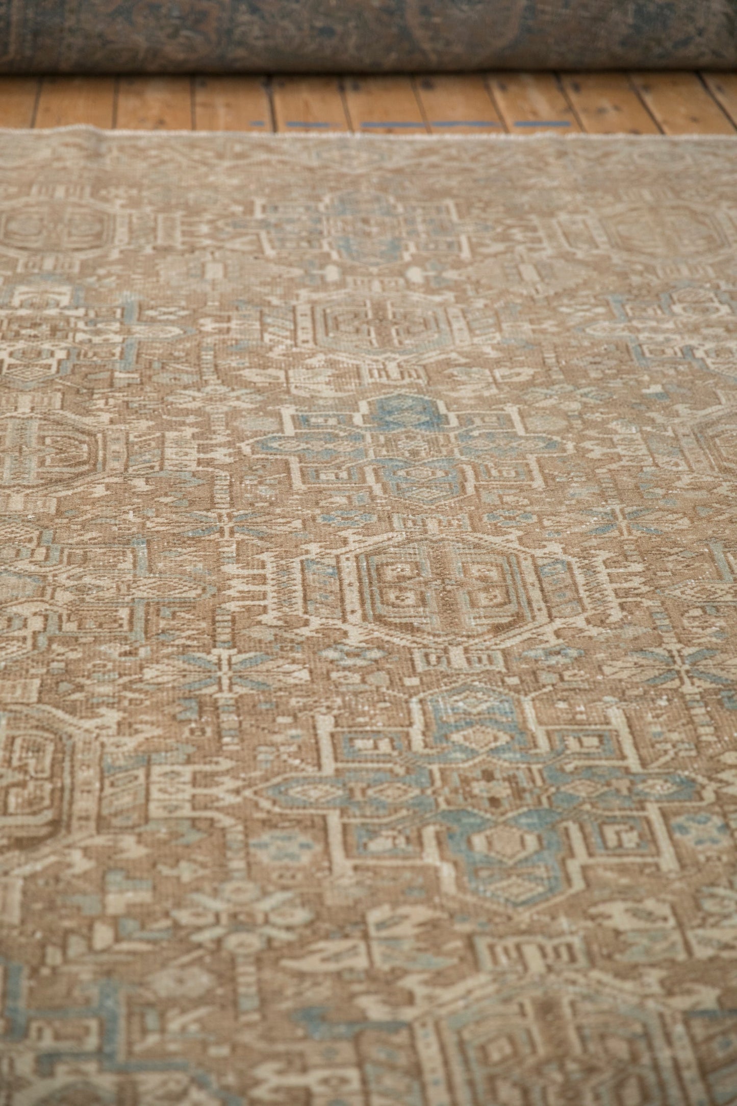 7.5x10 Vintage Distressed Heriz Carpet