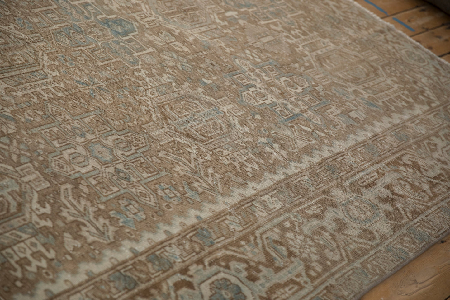 7.5x10 Vintage Distressed Heriz Carpet