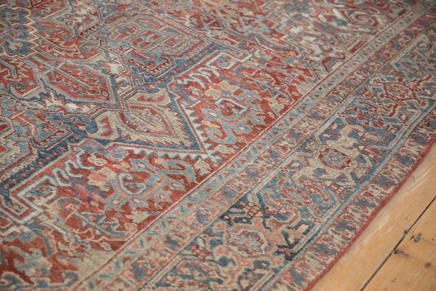 8x11 Vintage Distressed Heriz Carpet