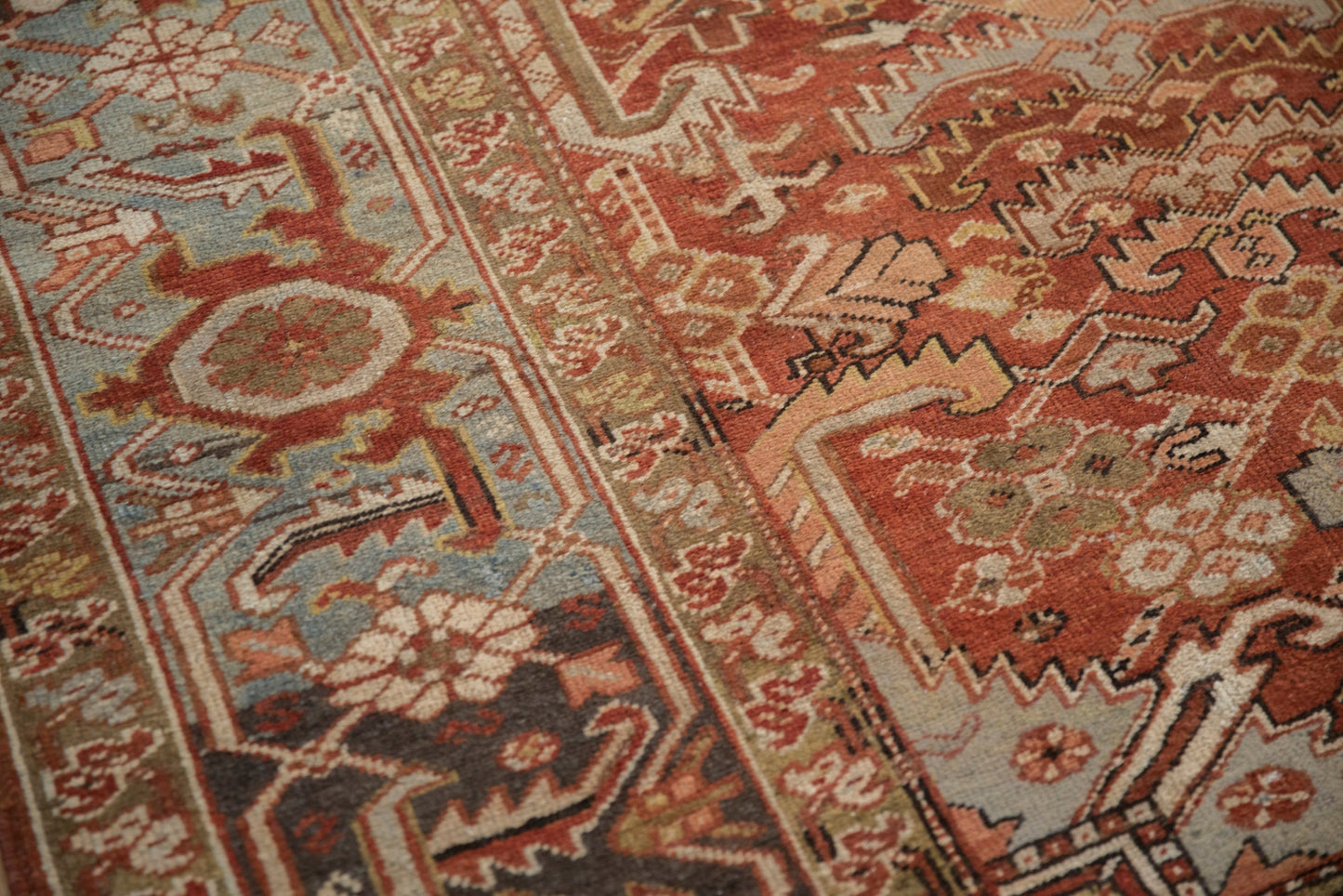 8x10.5 Vintage Distressed Mehrivan Carpet