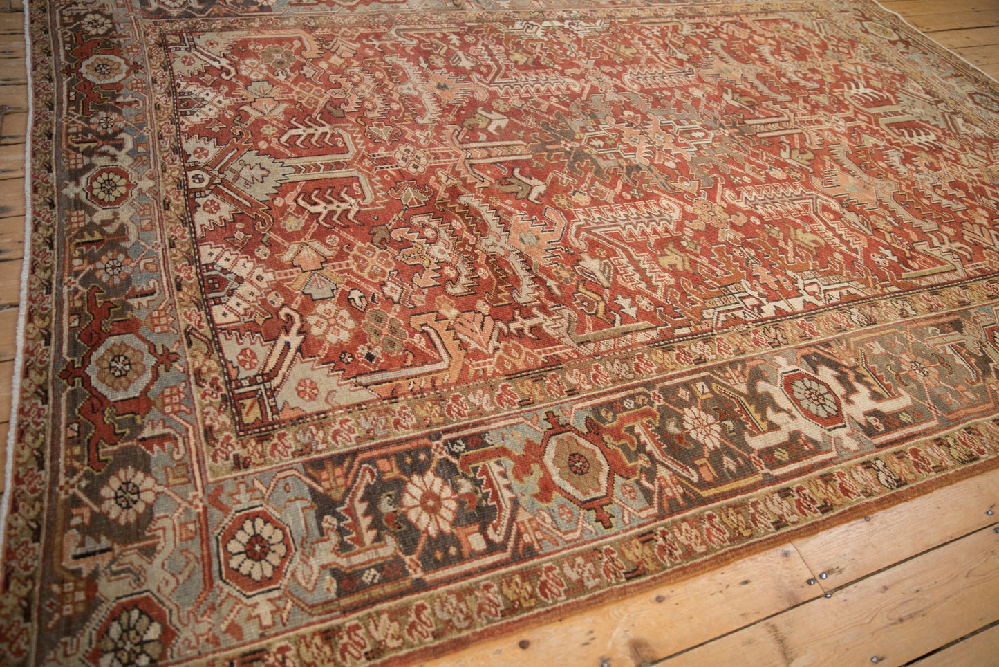 8x10.5 Vintage Distressed Mehrivan Carpet