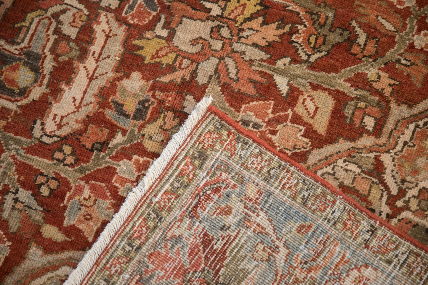8x11 Vintage Distressed Ahar Carpet