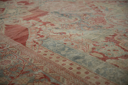 10.5x17.5 Vintage Distressed Mahal Carpet