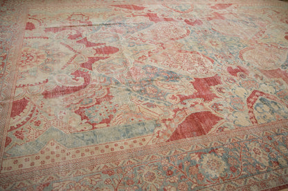 10.5x17.5 Vintage Distressed Mahal Carpet