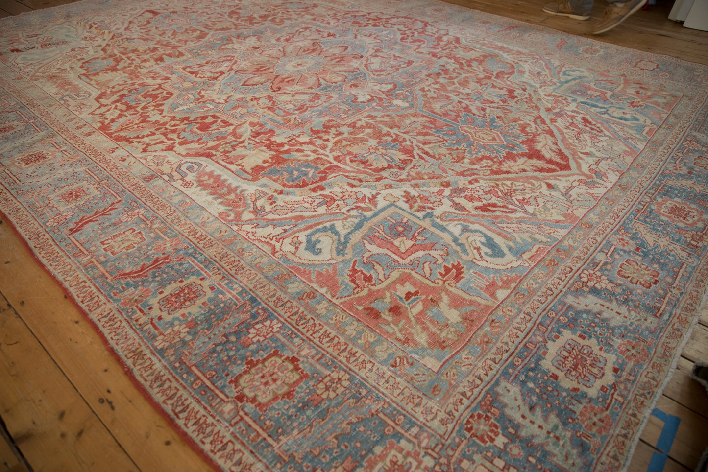 10x13 Vintage Distressed Heriz Carpet