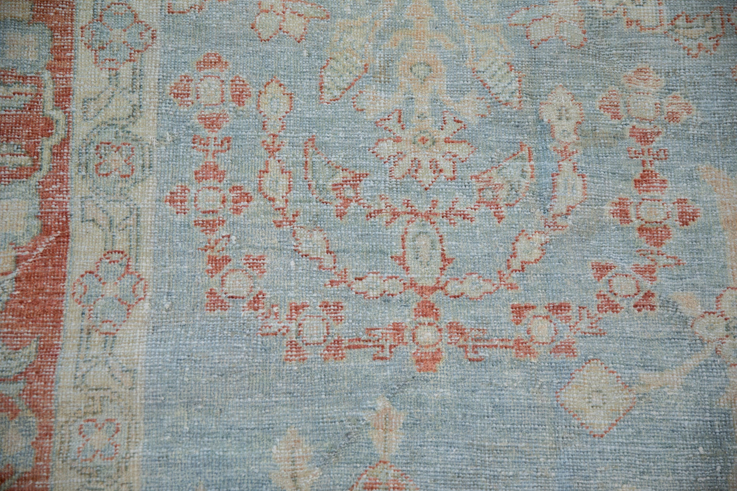 8.5x12 Vintage Distressed Mahal Carpet
