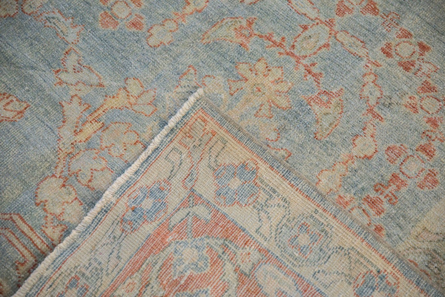 8.5x12 Vintage Distressed Mahal Carpet