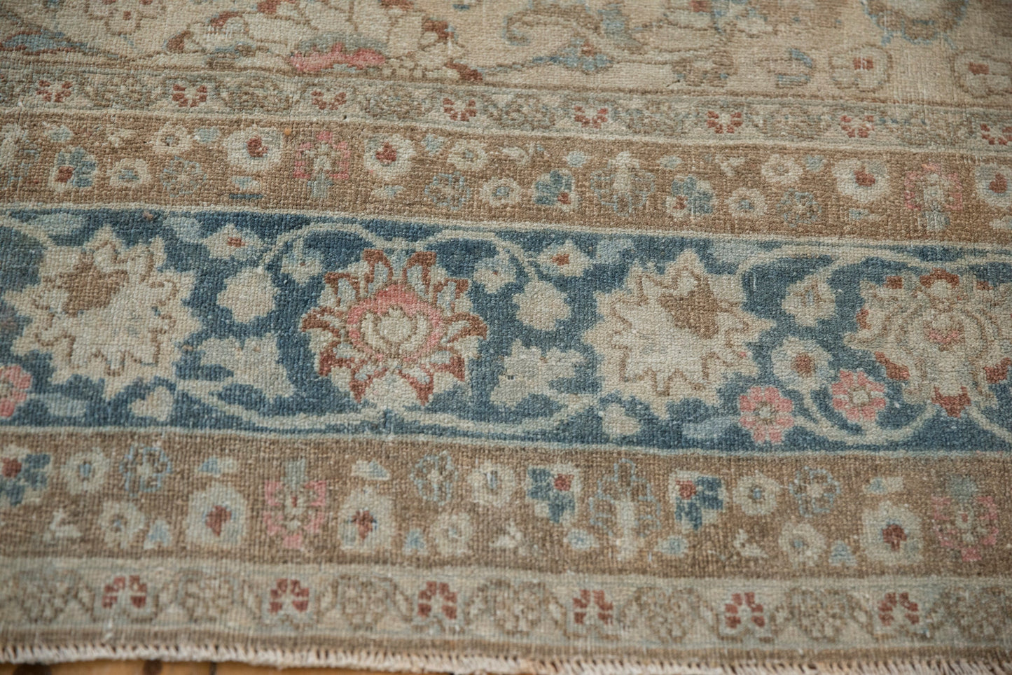 8.5x12 Vintage Distressed Meshed Carpet
