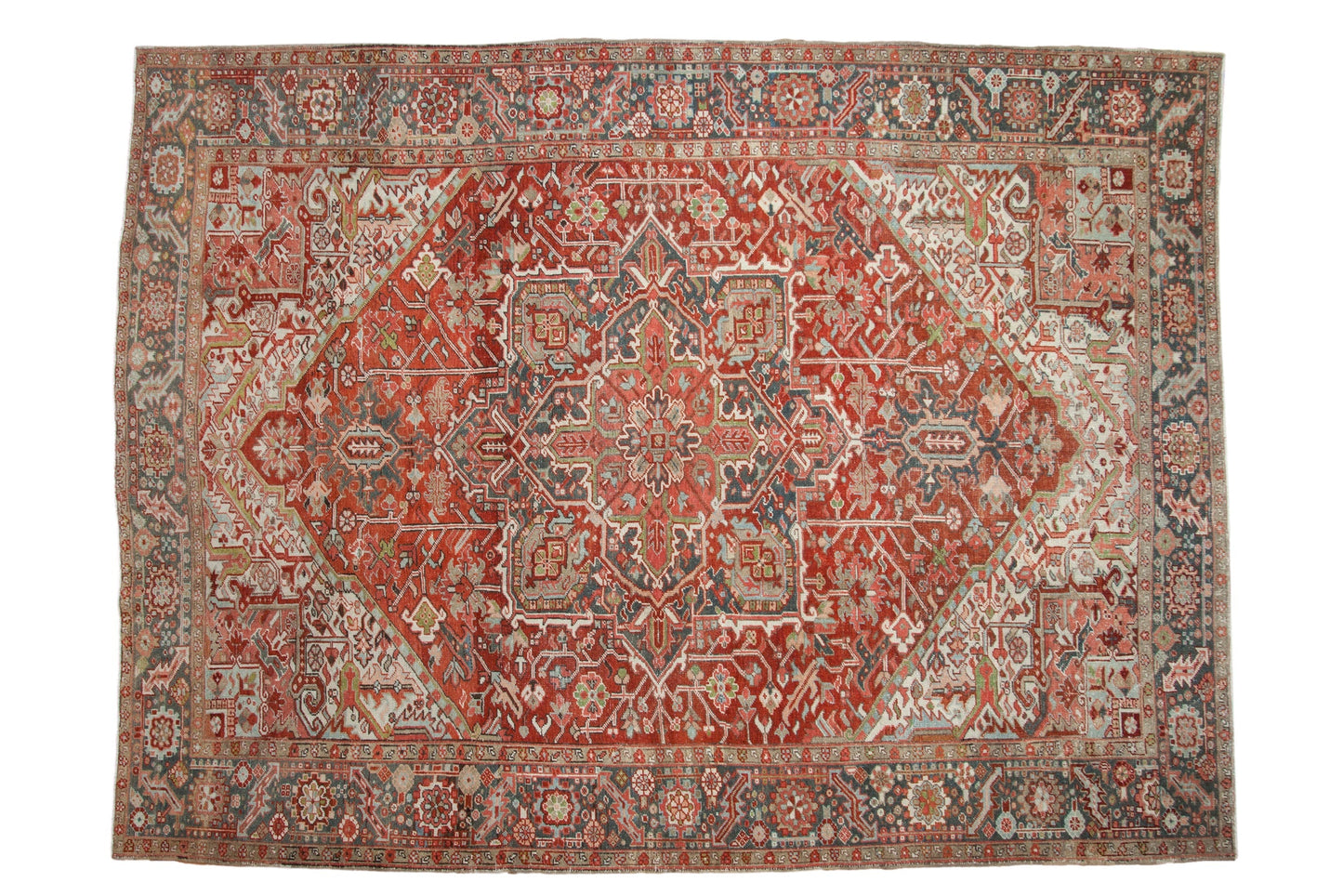 8x10.5 Vintage Distressed Heriz Carpet