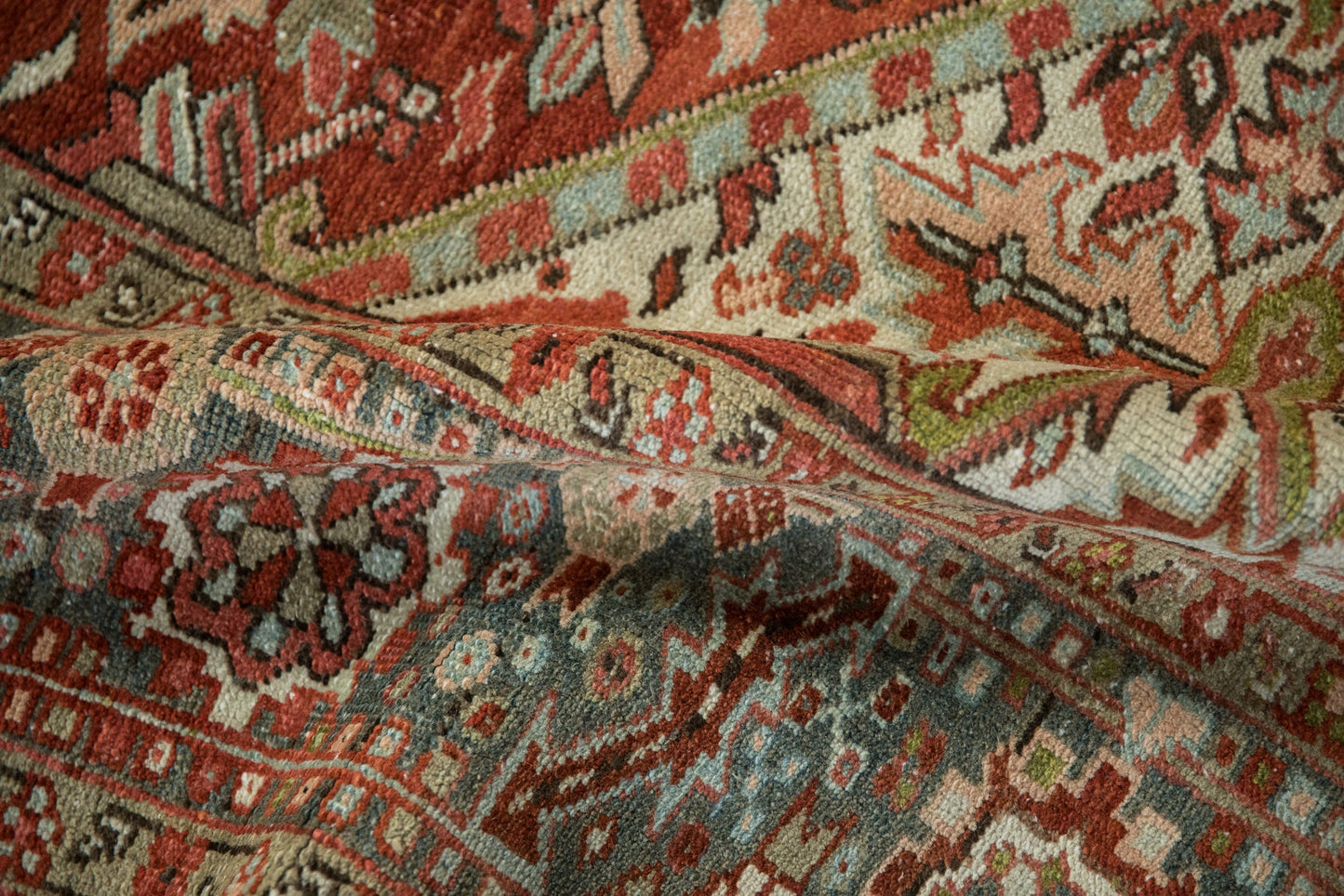 8x10.5 Vintage Distressed Heriz Carpet