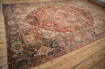 8x11 Vintage Distressed Heriz Carpet