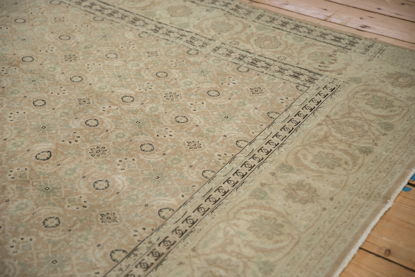 8x11.5 Vintage Distressed Tabriz Carpet