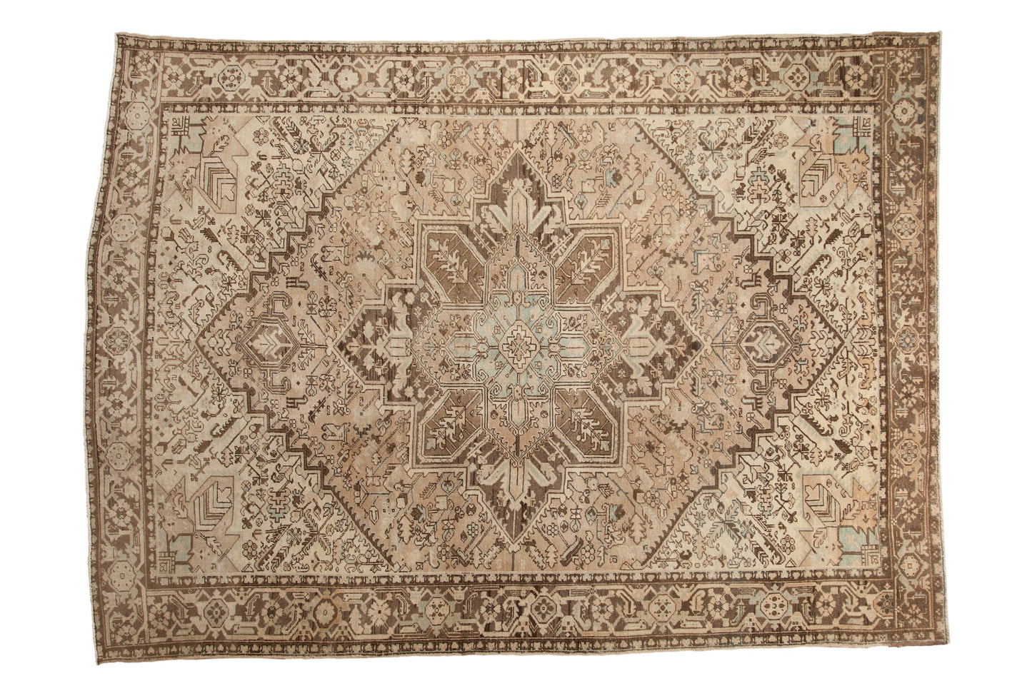 8x11 Vintage Distressed Mehrivan Carpet