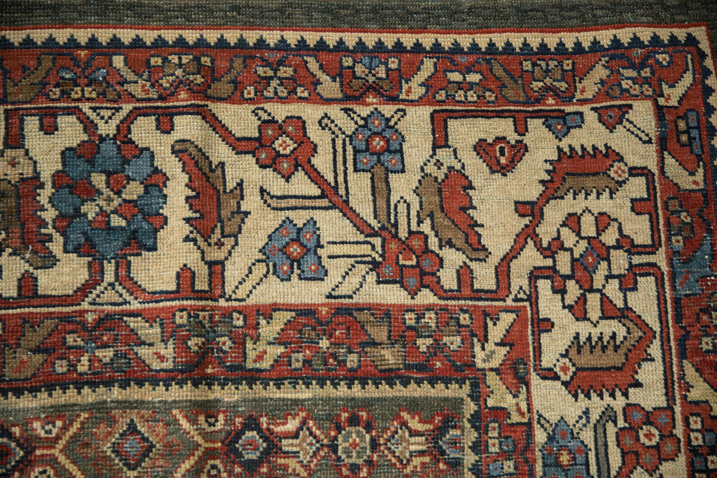 9x12.5 Vintage Distressed Mahal Carpet