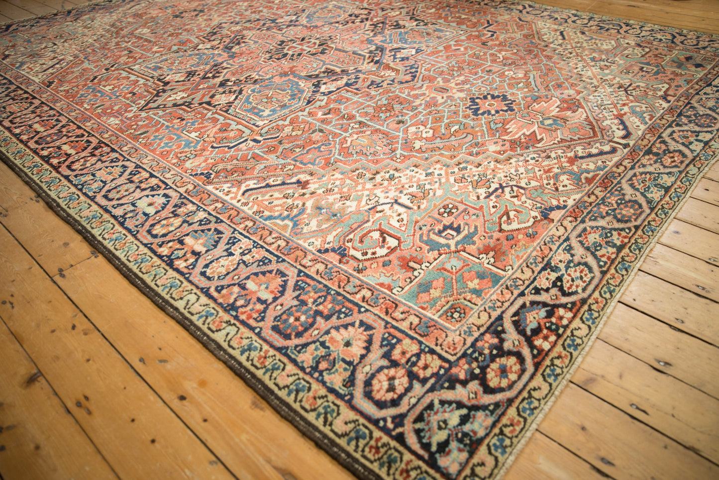 9.5x12 Vintage Heriz Carpet