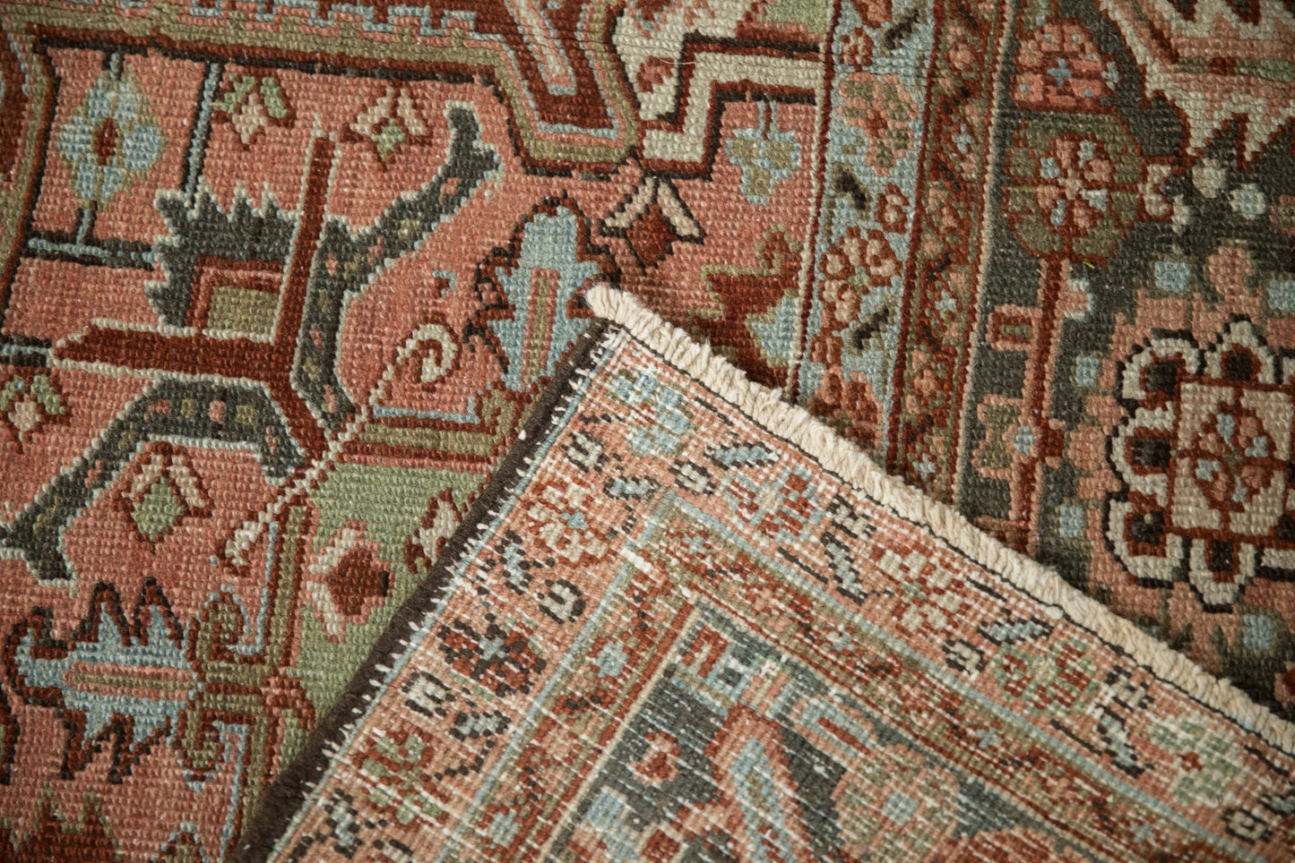 9.5x12.5 Vintage Distressed Heriz Carpet