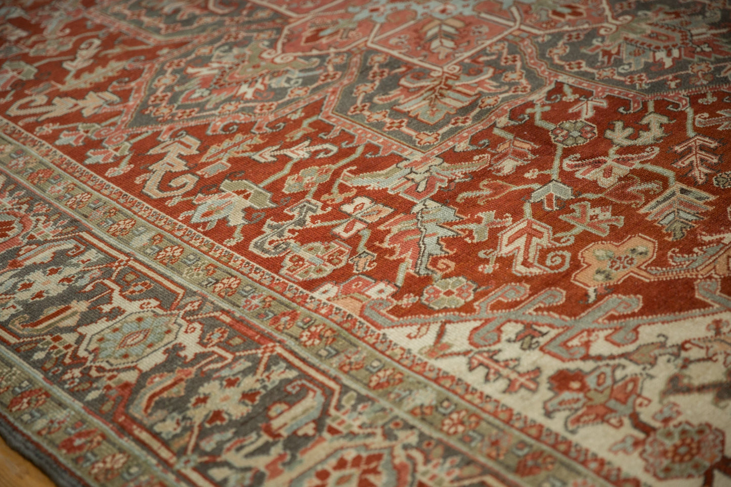 8.5x11.5 Vintage Distressed Heriz Carpet