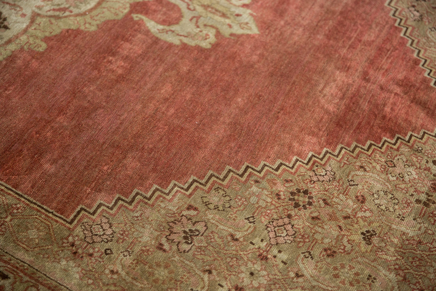 7.5x11.5 Antique Distressed Bijar Carpet