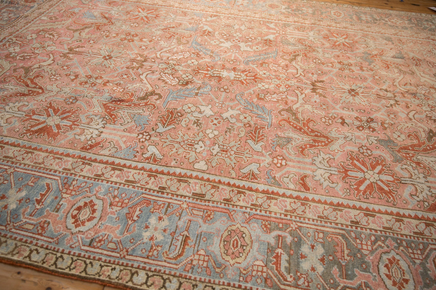 8x11 Vintage Distressed Heriz Carpet