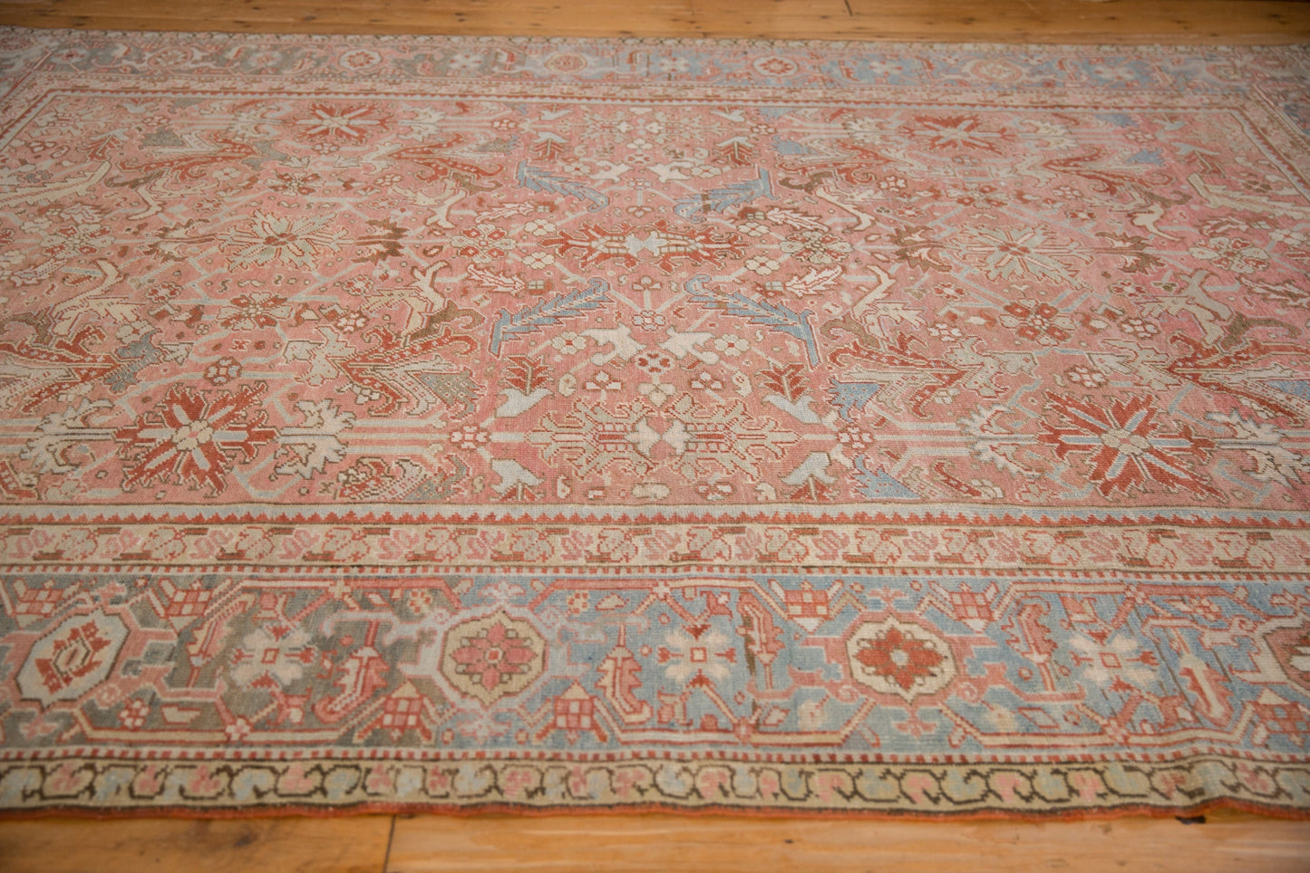 8x11 Vintage Distressed Heriz Carpet