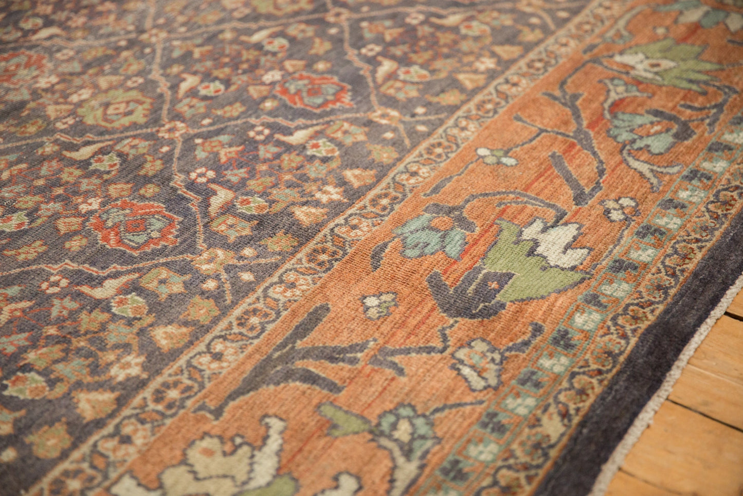 10.5x13.5 Vintage Distressed Mahal Carpet