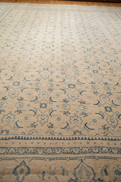 10x13.5 Vintage Distressed Mahal Carpet