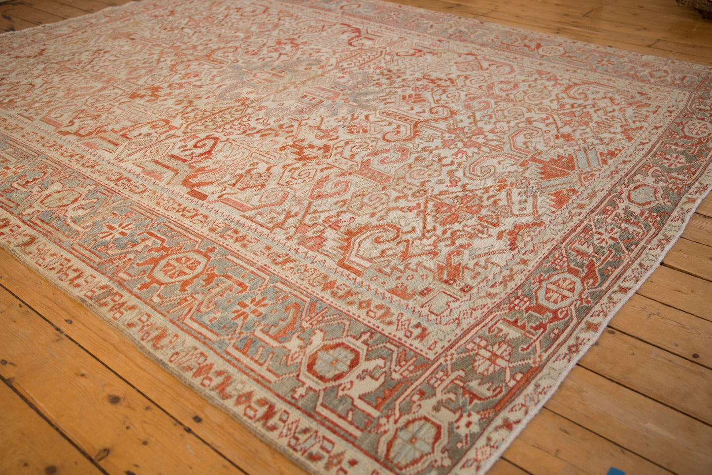 8x9.5 Vintage Distressed Heriz Carpet