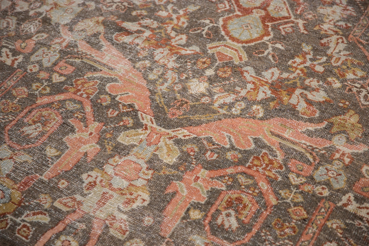 10.5x14.5 Vintage Distressed Mahal Carpet