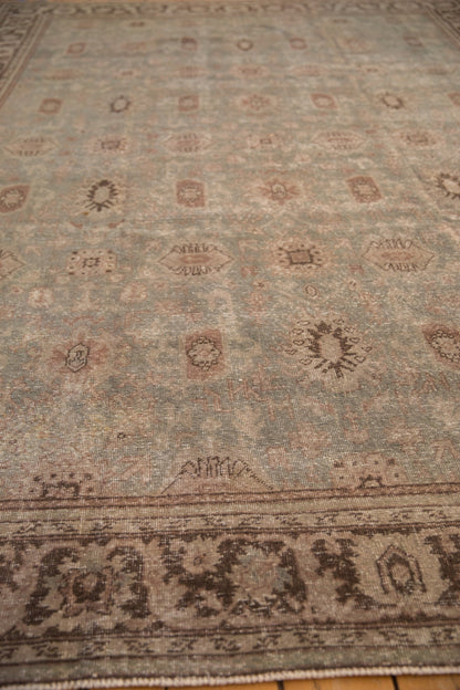 8x11 Vintage Distressed Mahal Carpet